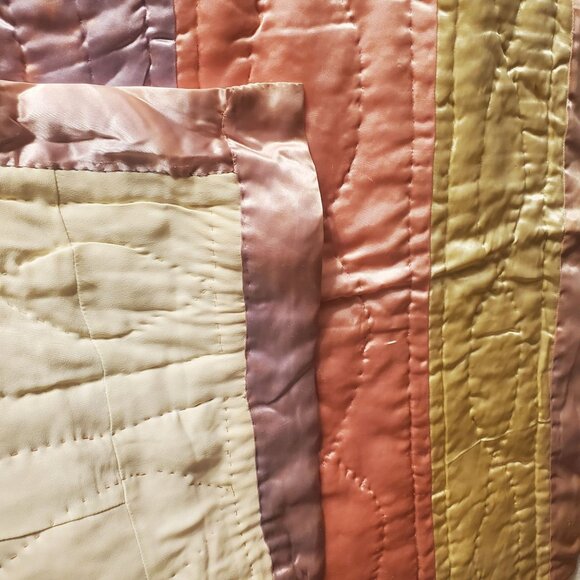 Vtg Silk Quilted Baby Blanket 43x36" Handmade Pastel Newborn Infant Toddler READ - Picture 6 of 9